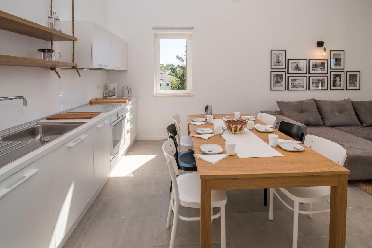 Franko & Ana Apartments Крк Екстер'єр фото