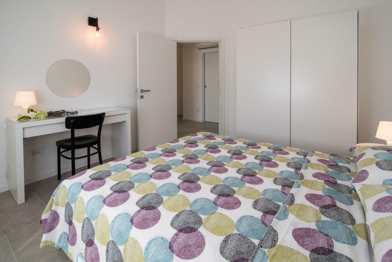 Franko & Ana Apartments Крк Екстер'єр фото