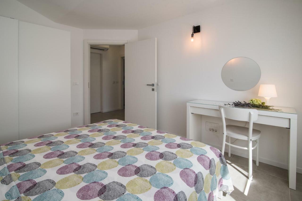 Franko & Ana Apartments Крк Екстер'єр фото